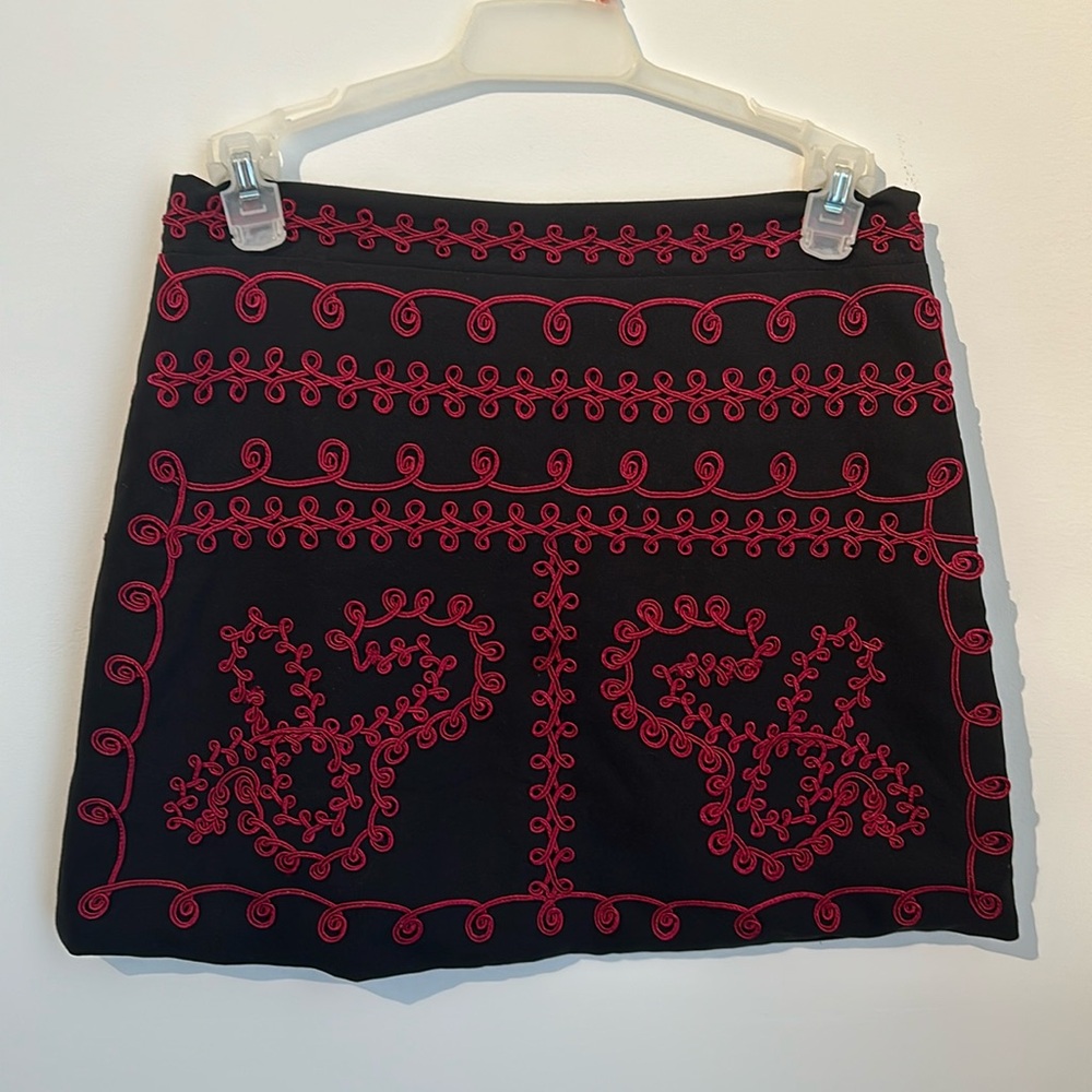 millau small/s red and black embroidered skirt